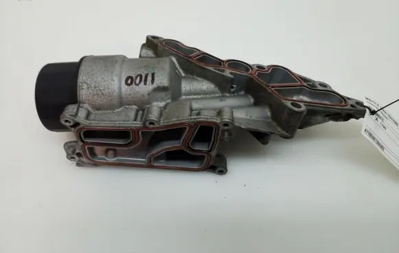 Mercedes-Benz GLK (X204) Oil filter mounting bracket A2721800410