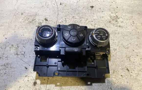Suzuki Grand Vitara II Climate control unit 3951065JH3CAT 3951064J0 CJB502A007AZ