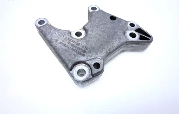 BMW 5 E60 E61 Power steering pump mounting bracket 7801442 32417801442