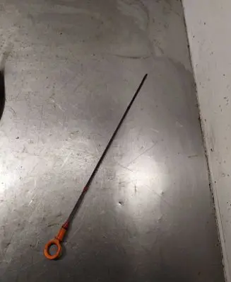 Oil level dip stick