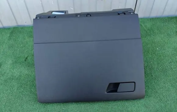Volkswagen Tiguan Glove box 571857097A