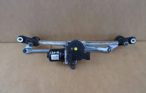Hyundai i20 (BC3 BI3) Wiper motor 98110Q0000