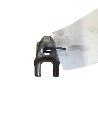 Nissan Qashqai+2 Fuel Injector clamp holder 