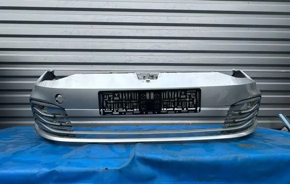 Volkswagen Golf VIII Front bumper 5H0807221H 55D302288