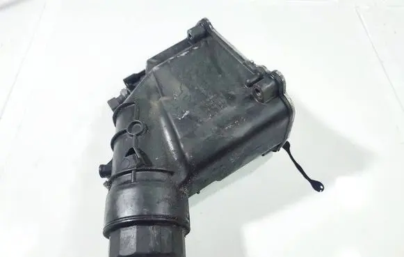 BMW 3 E90 E91 Oil filter cover 11427807799