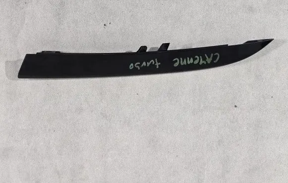 Porsche Cayenne (92A) Front bumper splitter molding 