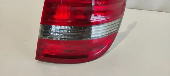Mercedes-Benz B W245 Rear/tail lights A1698202664 A1698200377