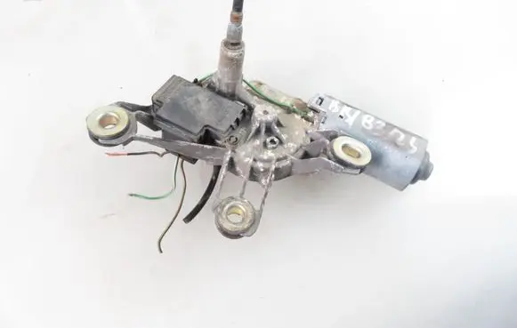 Volkswagen Golf IV Rear window wiper motor 0390201557