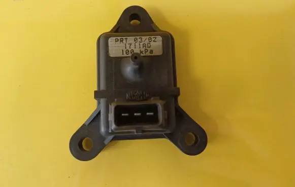 Peugeot 605 Air pressure sensor 1711AD