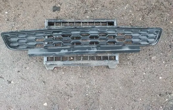 Ford Mustang VI Front bumper lower grill FR3B17K945AA