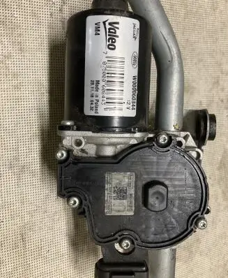 Jaguar F-Pace Front wiper linkage and motor W000060844