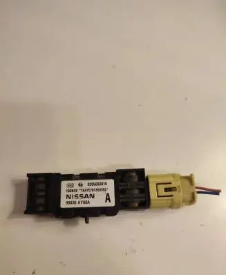 Nissan Qashqai Airbag deployment crash/impact sensor 98830AY00A 0285003019
