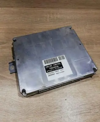 Toyota Prius (XW20) Engine control unit/module ECU 8966147080 2750007803