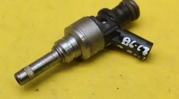 Audi A6 C7 Fuel injector