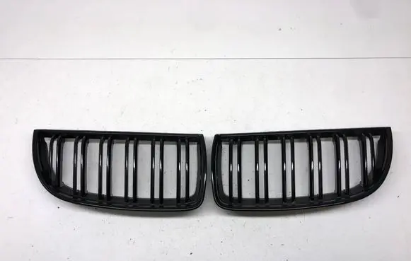 BMW 3 E90 E91 Front bumper upper radiator grill