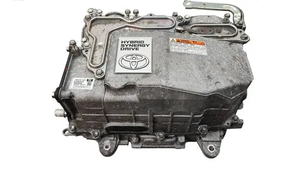 Toyota Yaris Voltage converter inverter G920052033 G920152013 24F25203