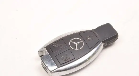 Mercedes-Benz GLA W156 X156 Ignition key/card 2011DJ1121
