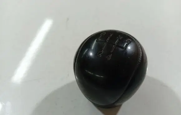 Hyundai i30 Gear lever shifter trim leather/knob 
