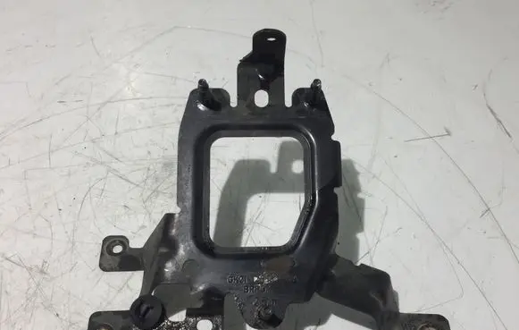 Ford Transit Custom Bracket in trunk/boot GK2112B681AA