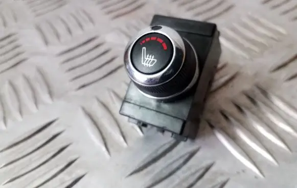 Infiniti EX Seat heating switch