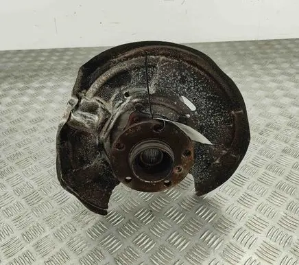 BMW 5 F10 F11 Rear wheel hub 6793769