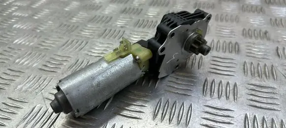 Seat adjustment motor
