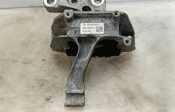 Audi A3 8Y Engine mount bracket 5WA199262A 01092023