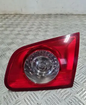 Volkswagen PASSAT B6 Tailgate rear/tail lights