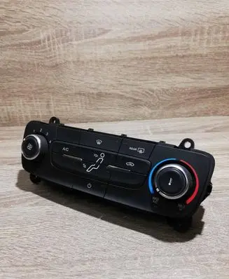 Ford Focus Climate control unit F1ET19980JJ