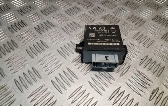 Audi Q5 SQ5 Light module LCM 4H0907357B