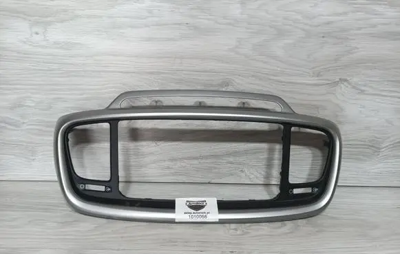 KIA Sorento Dash center air vent grill 84740C6000