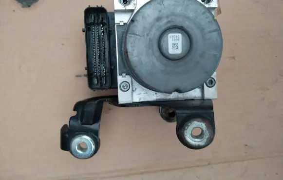Ford S-MAX ABS Pump E1GC2C405BK