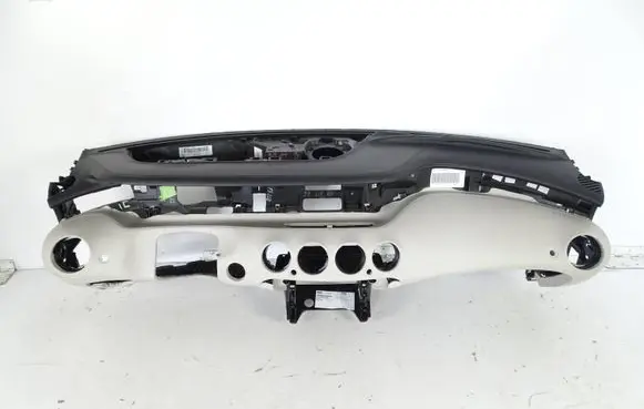 Mercedes-Benz S C217 Radio/GPS head unit trim 