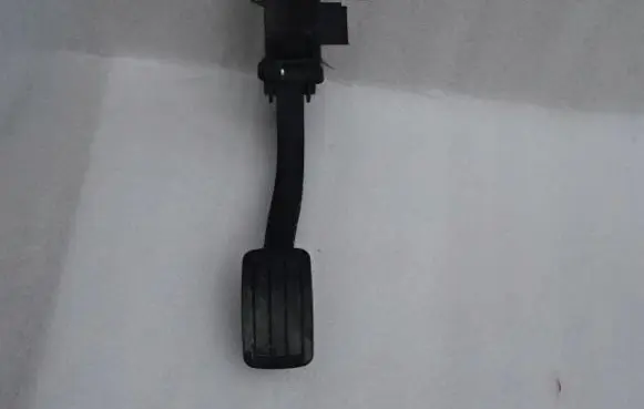 Citroen C4 II Picasso Accelerator throttle pedal 9674829780