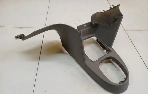 Volkswagen Touran I Other interior part 111863475