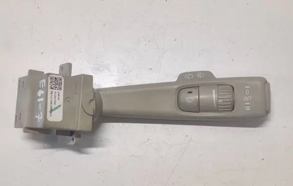 Volvo XC70 Wiper control stalk 31264356