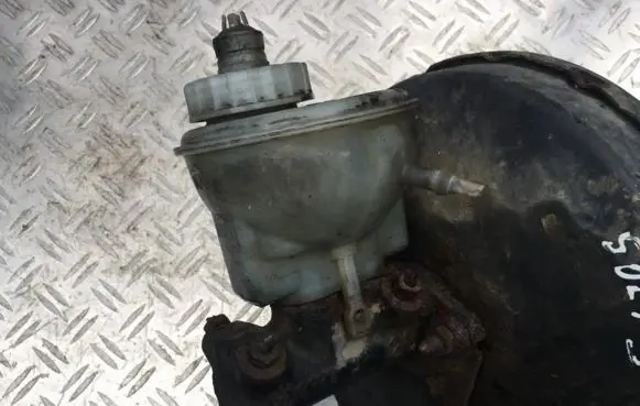 Master brake cylinder