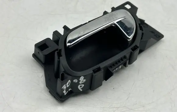 Peugeot 3008 I Front door interior handle 1905002