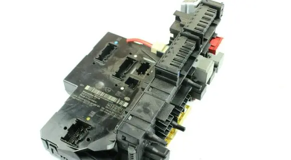 Mercedes-Benz CLS C218 X218 Fuse box set 2129060205