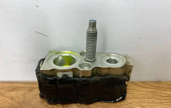 Ford Escape IV Air conditioning (A/C) expansion valve ZAWORESCAPE