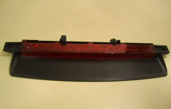 Audi A6 S6 C6 4F Third/center stoplight 4F5945097