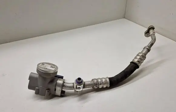 BMW i3 Air conditioning (A/C) pipe/hose 9291161