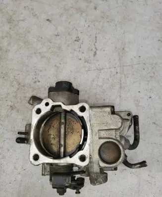Toyota RAV 4 (XA20) Throttle valve