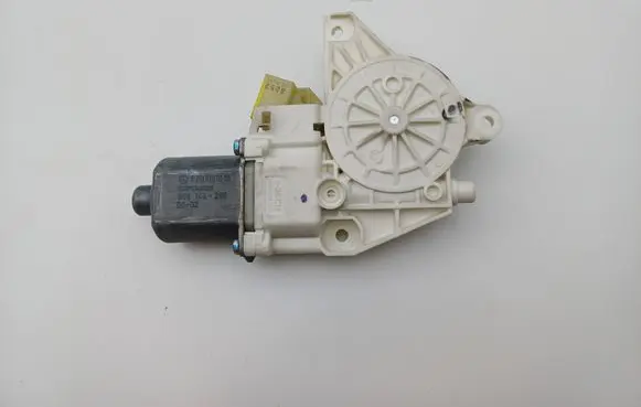 Mercedes-Benz R W251 Rear door window regulator motor A2518200108 0130822280