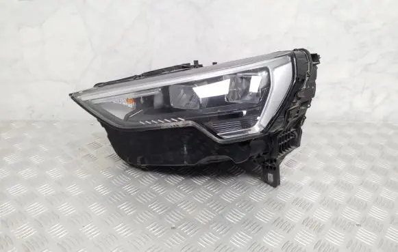 Audi Q5 SQ5 Headlight/headlamp 83A941011