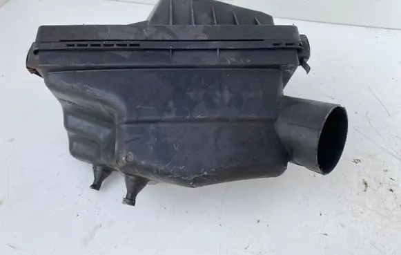 Nissan Primera Air filter box BN300AU600