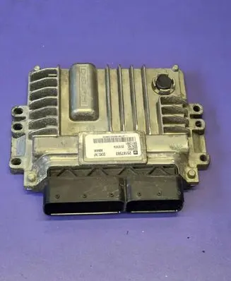 Chevrolet Orlando Engine control unit/module 28340581 25187593