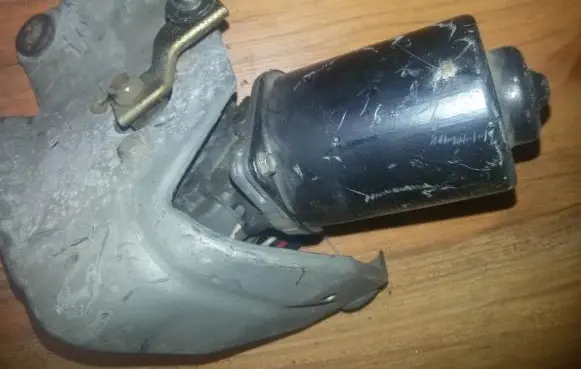 Renault 19 Wiper motor 53543002