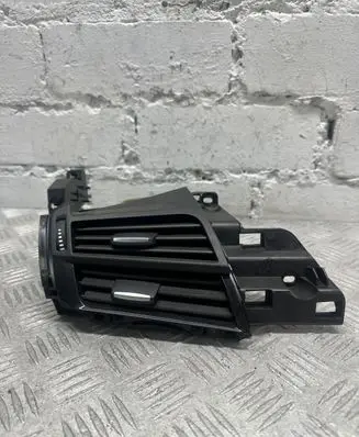 BMW X6 F16 Dashboard side air vent grill/cover trim 925264910