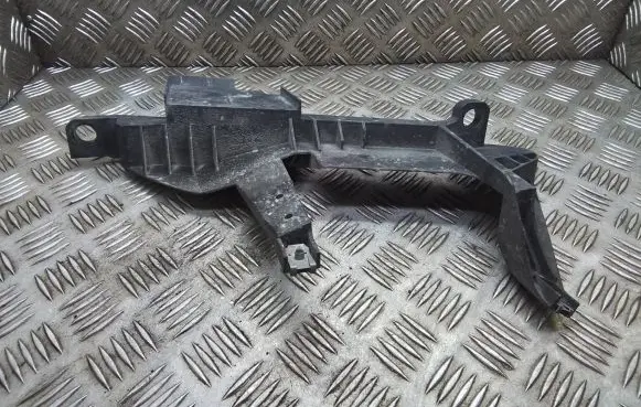 Headlight/headlamp mounting bracket